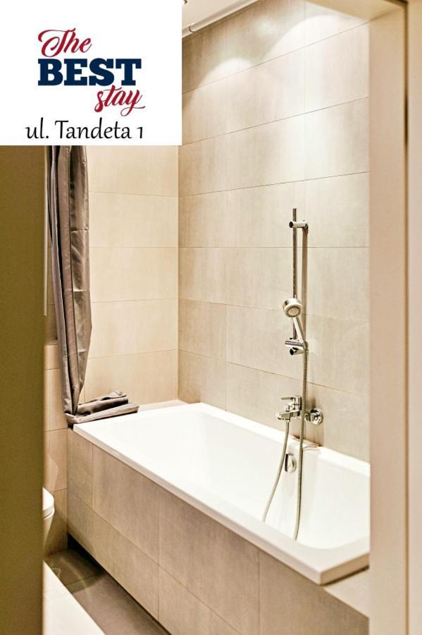 The Best Stay Central Apartment Гданськ Екстер'єр фото